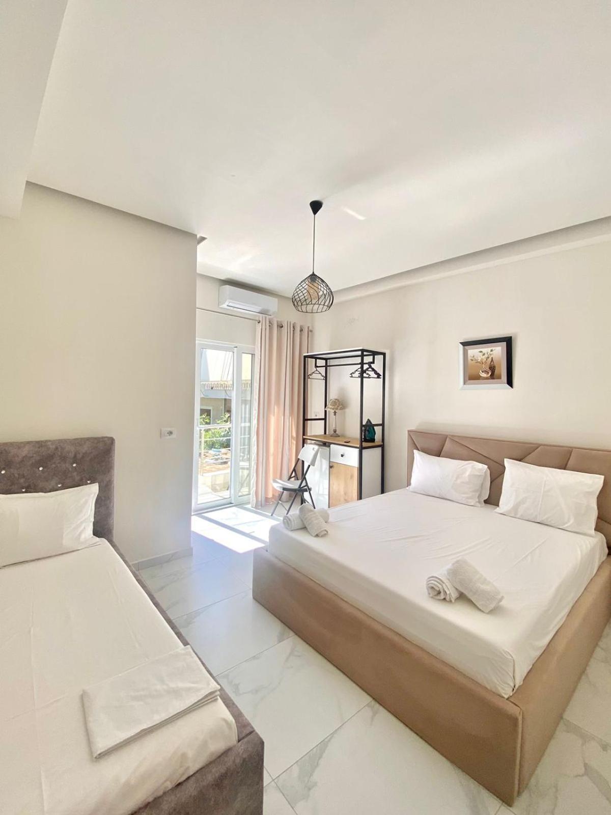 Vila Kleopatra Sarande Luaran gambar