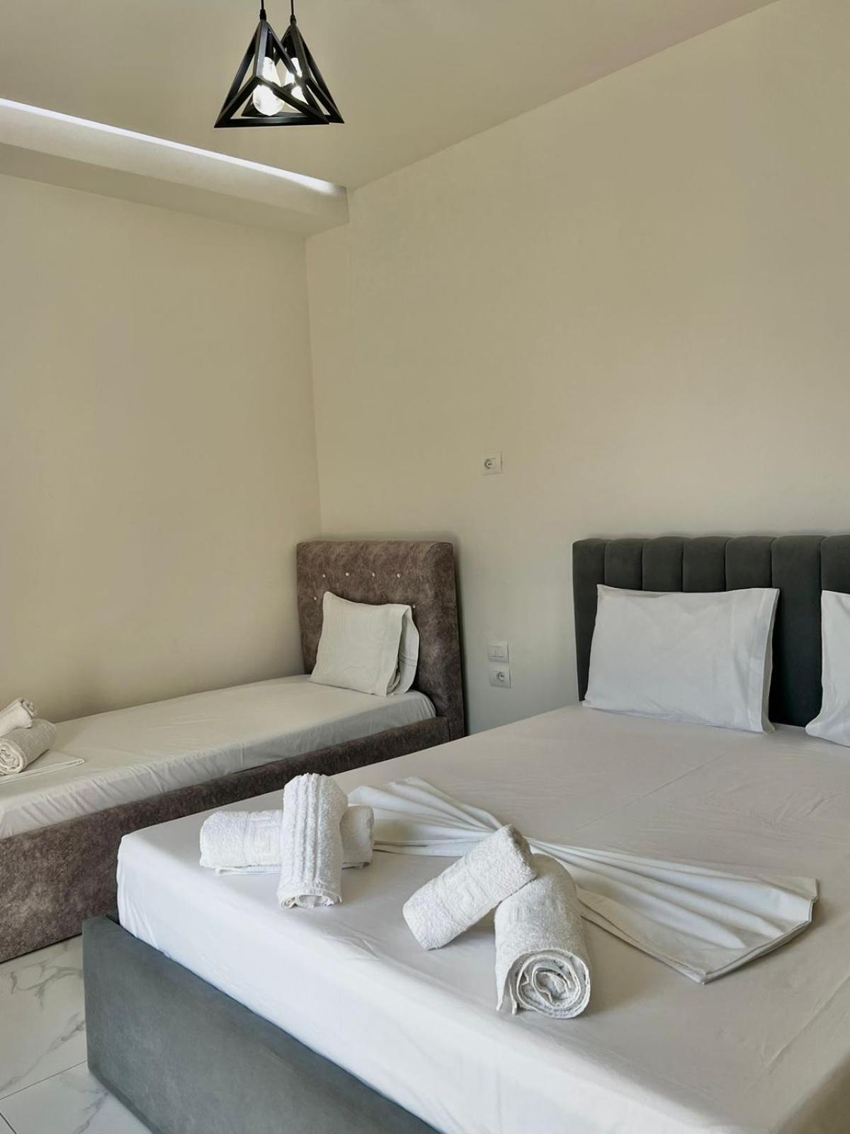 Vila Kleopatra Sarande Luaran gambar