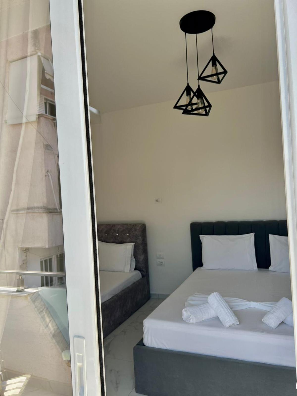 Vila Kleopatra Sarande Luaran gambar